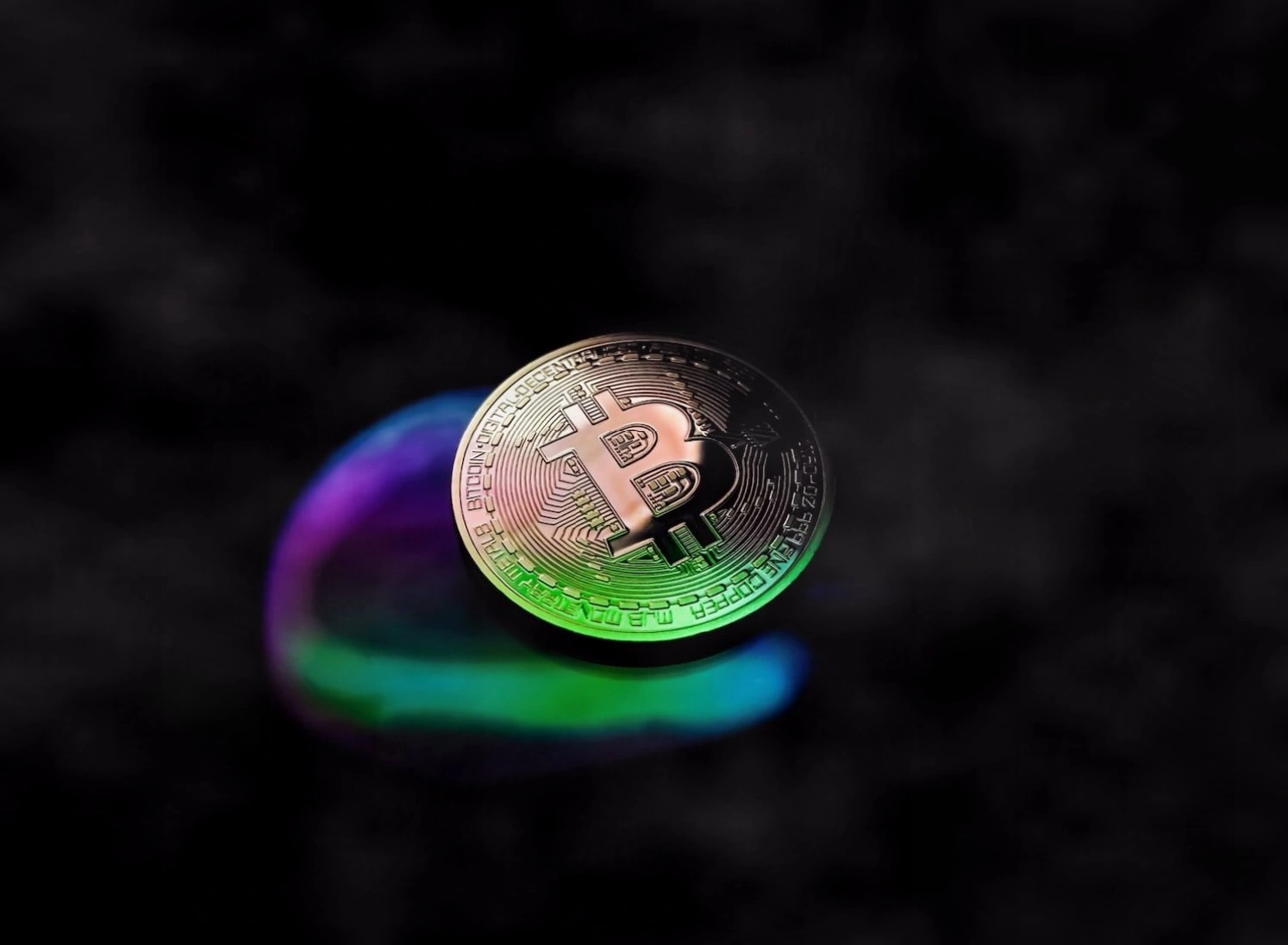 比特币跌至66,000美元,彼得·布兰特警示上涨楔形卖出信号